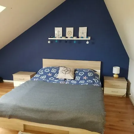 Pokoje Goscinne Pod Winogronami Mielno (Koszalin)